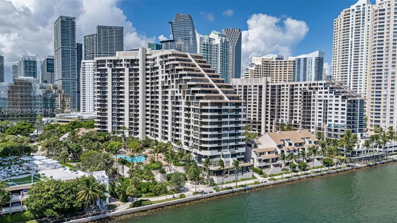 For Rent: $4,500 (2 beds, 2 baths, 1464 Square Feet)