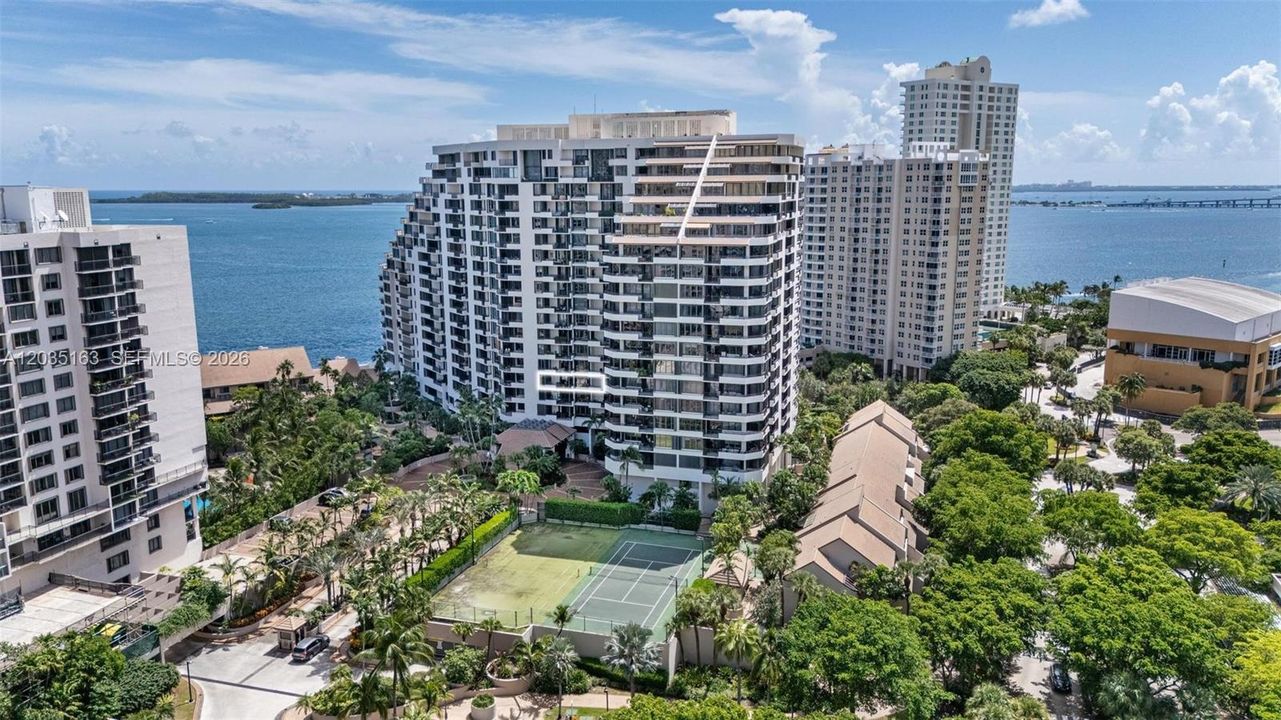 For Rent: $4,500 (2 beds, 2 baths, 1464 Square Feet)