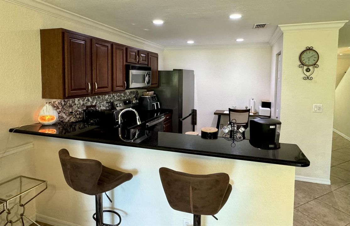 Kitchen Bar