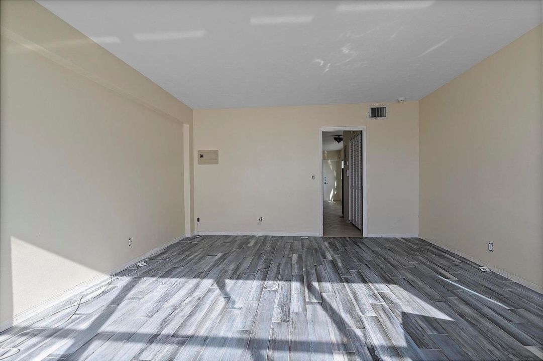 1801 S. Surf Rd - - 2A - 089