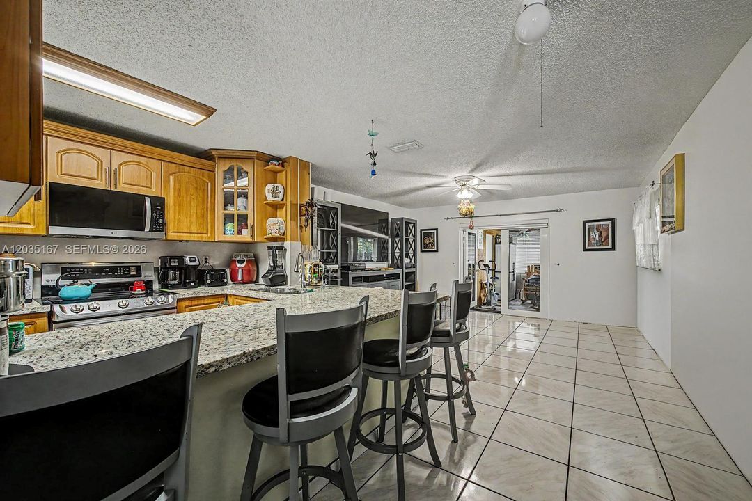 For Sale: $535,000 (3 beds, 2 baths, 1383 Square Feet)