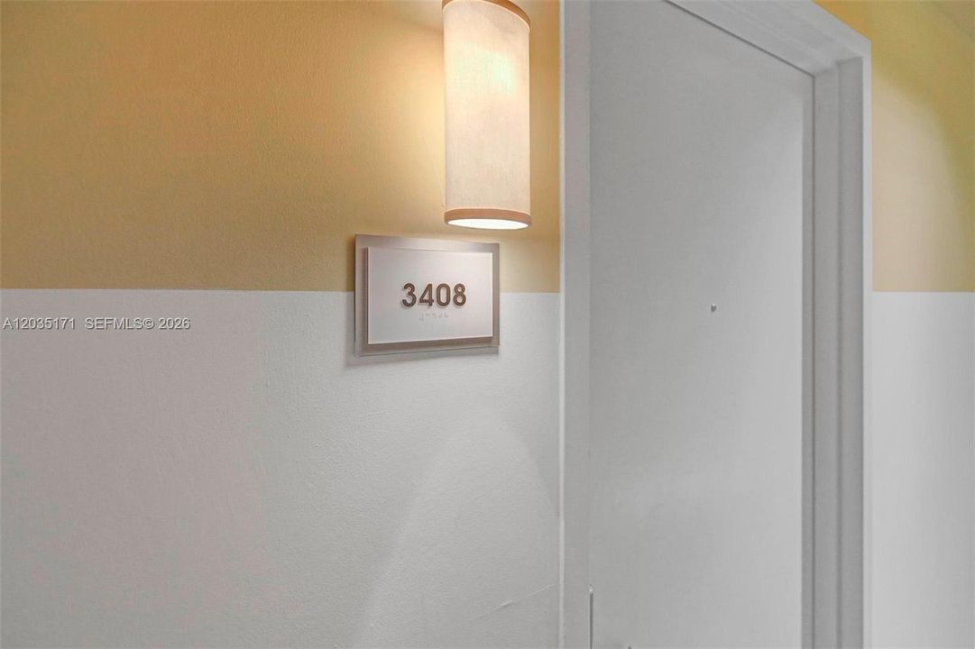 For Sale: $414,000 (0 beds, 1 baths, 598 Square Feet)