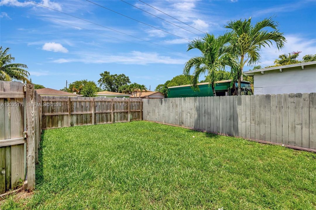 Private, spacious and fully fenced yard