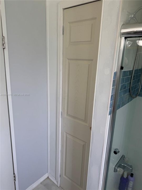 For Sale: $209,000 (2 beds, 2 baths, 710 Square Feet)