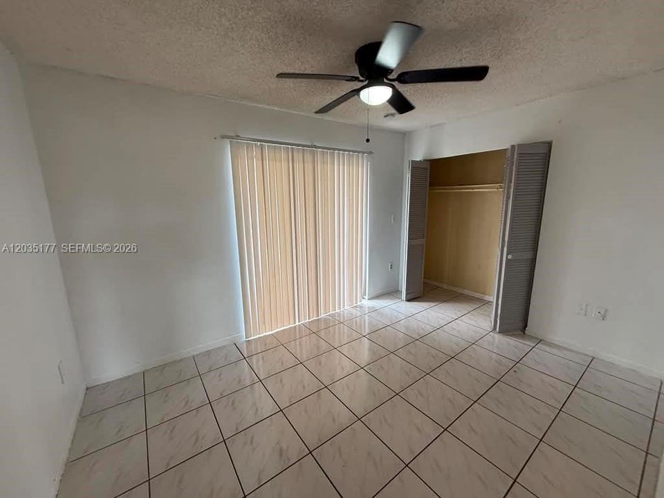 For Rent: $2,050 (2 beds, 1 baths, 866 Square Feet)