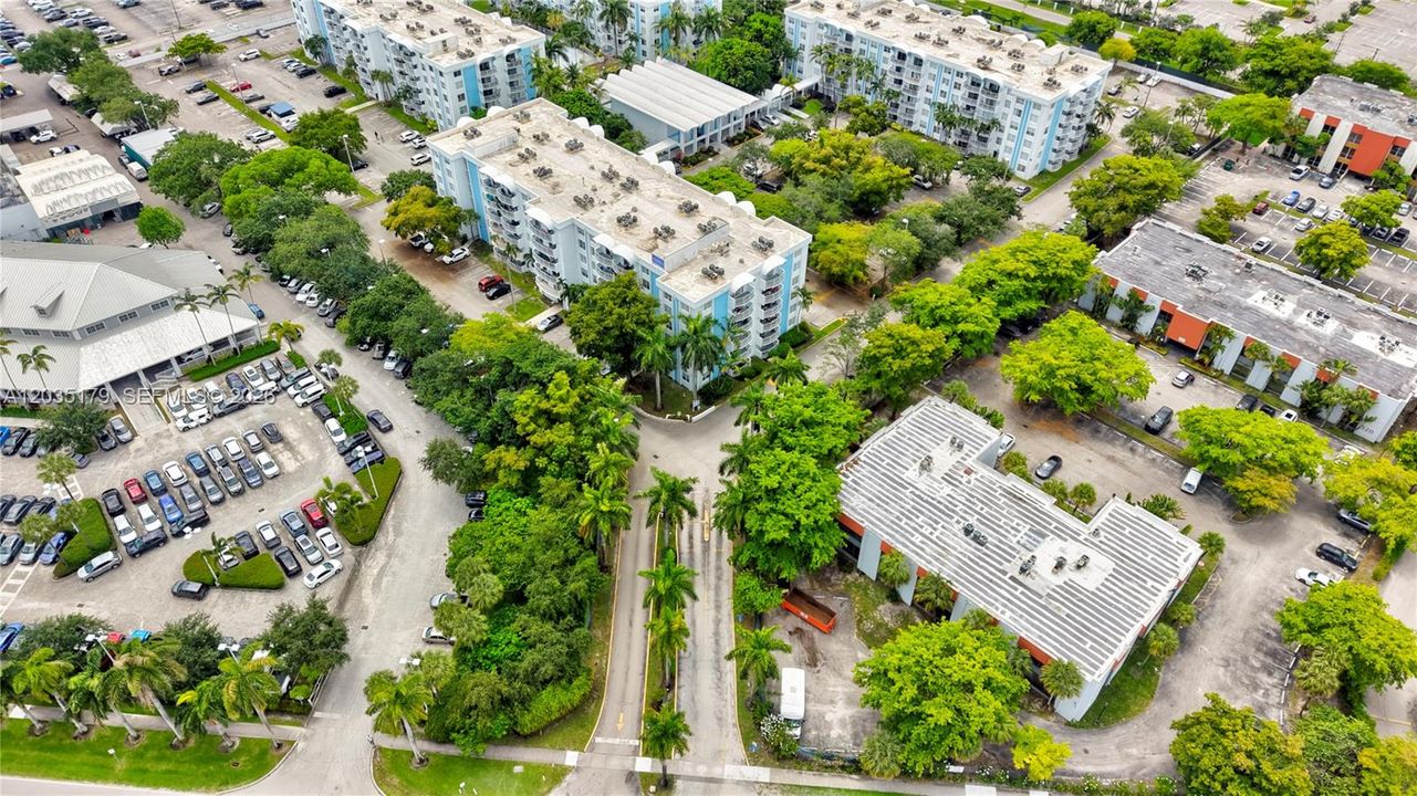 For Sale: $140,000 (2 beds, 2 baths, 1175 Square Feet)