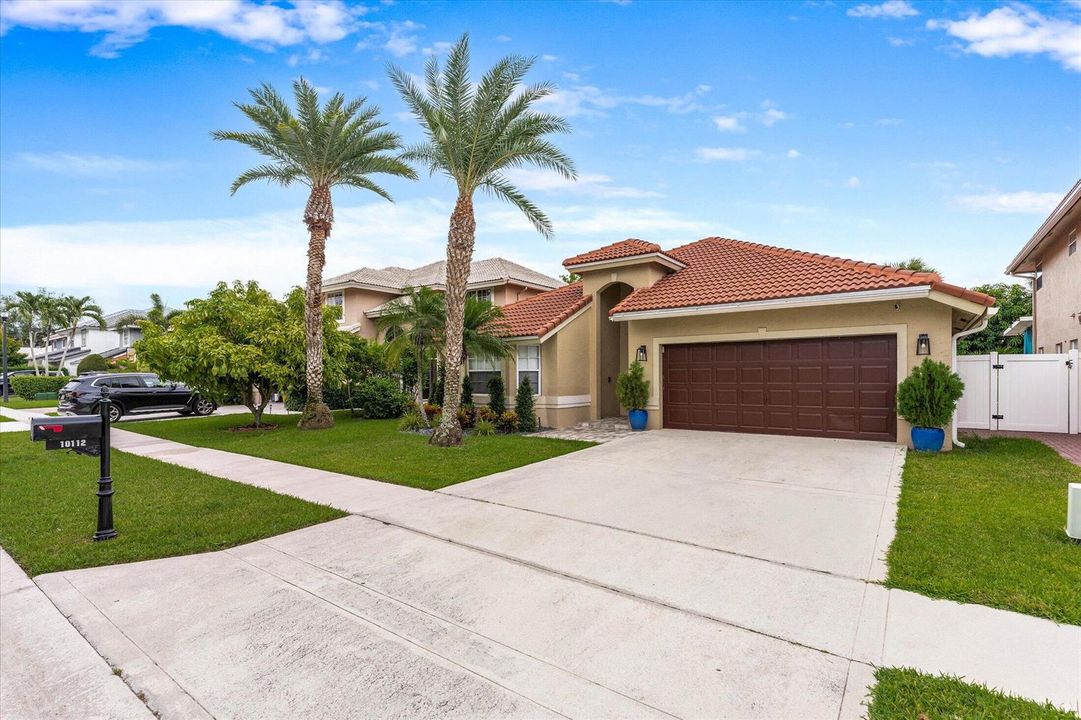 02-10112 Aqua Vista Way, Boca Raton