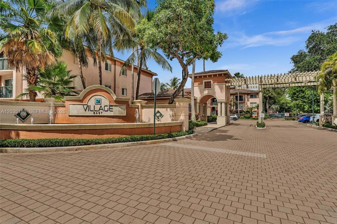 En Venta: $335,420 (1 camas, 1 baños, 878 Pies cuadrados)