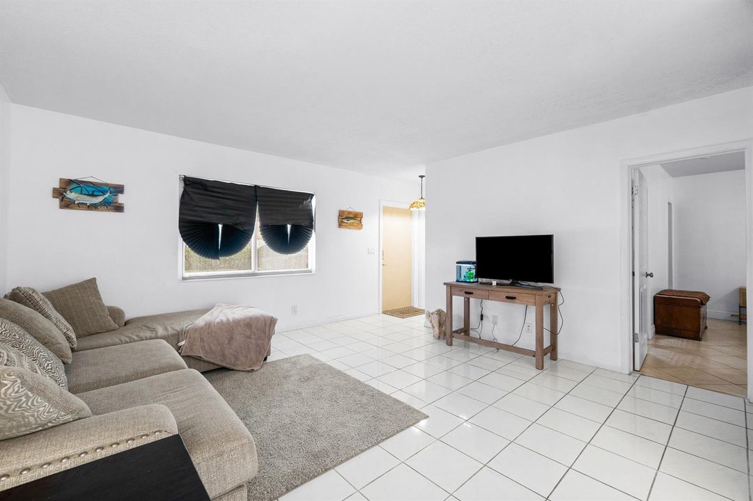 006-658Northeast6thCourt-BoyntonBeach-FL