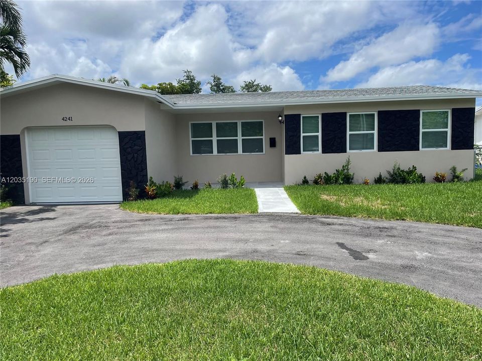 For Rent: $5,000 (3 beds, 2 baths, 1685 Square Feet)