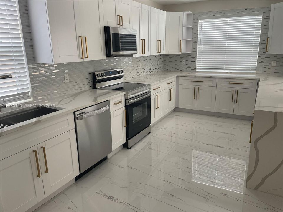 For Rent: $5,000 (3 beds, 2 baths, 1685 Square Feet)