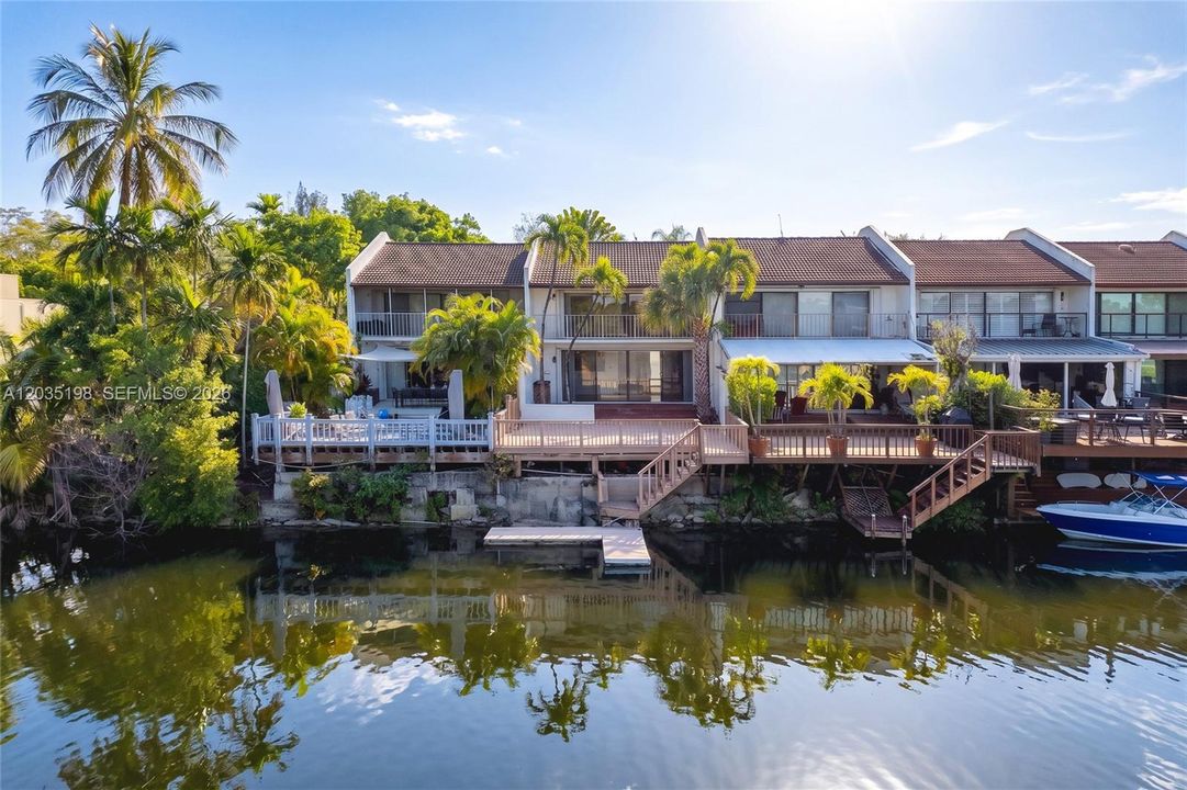 For Sale: $1,250,000 (3 beds, 2 baths, 2745 Square Feet)