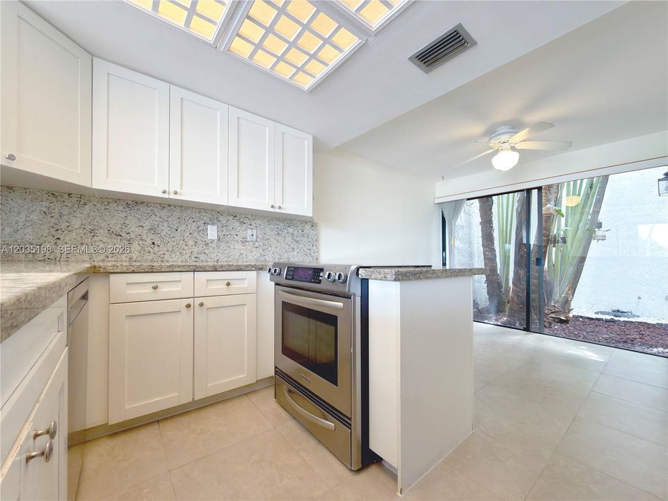 For Sale: $1,250,000 (3 beds, 2 baths, 2745 Square Feet)