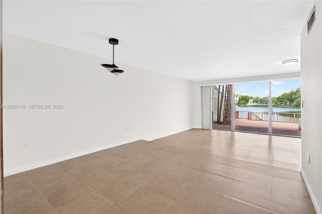 For Sale: $1,250,000 (3 beds, 2 baths, 2745 Square Feet)