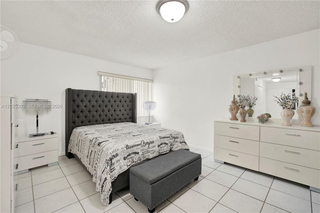 For Sale: $349,900 (3 beds, 2 baths, 1850 Square Feet)