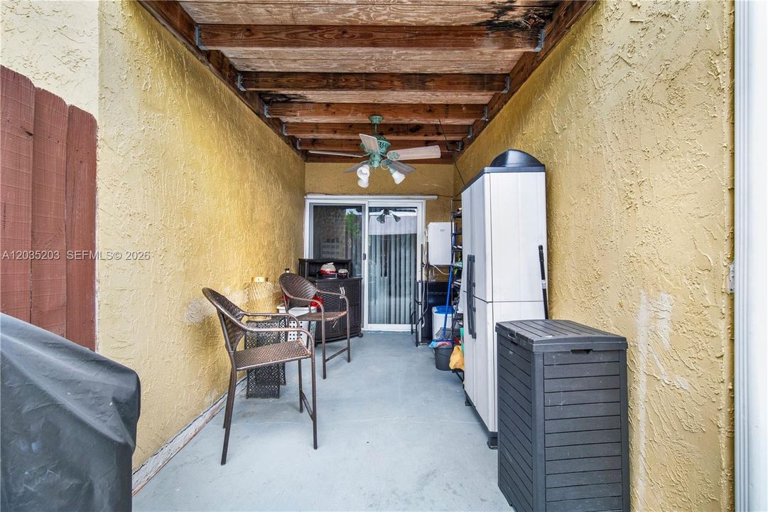 For Sale: $349,900 (3 beds, 2 baths, 1850 Square Feet)