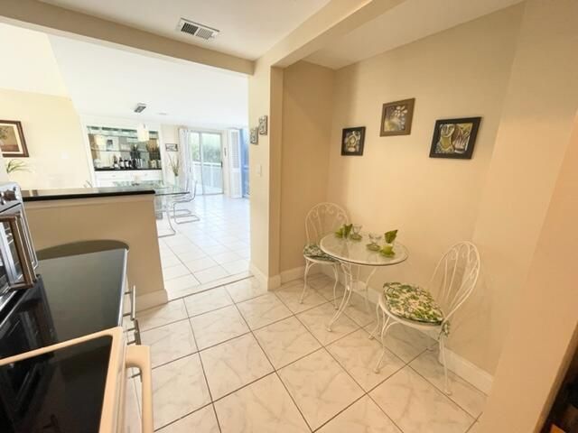 Sitting area in kitchen