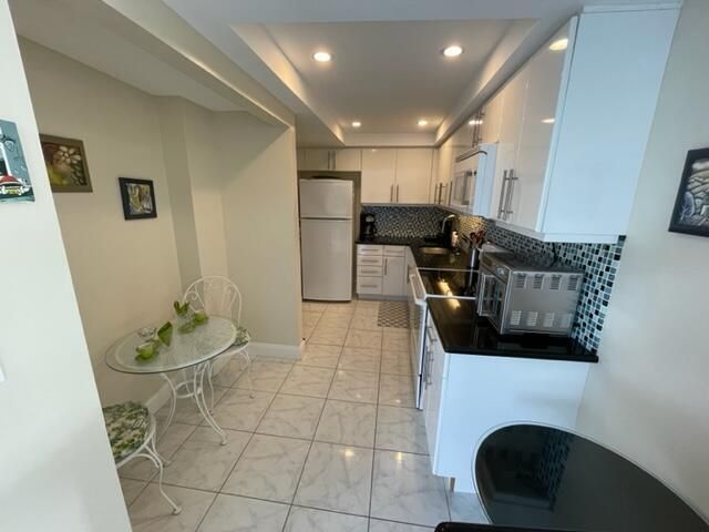 Open kitchen