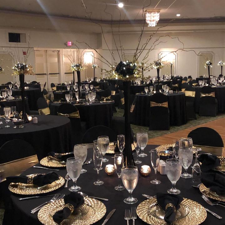 Banquet Table PIc