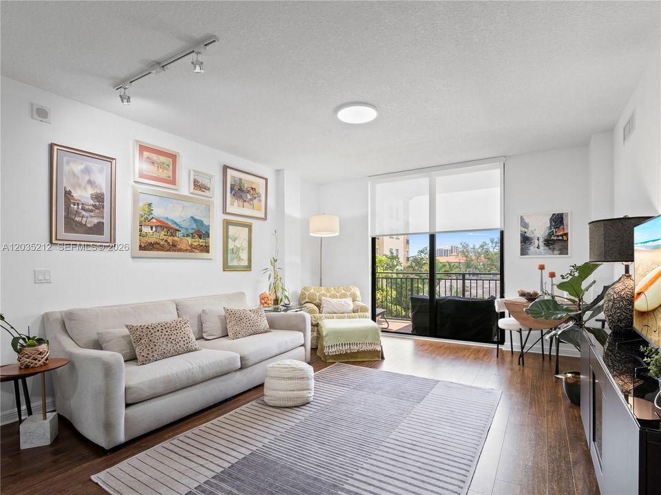 В аренду: $3,450 (2 спален, 2 ванн, 1080 Квадратных фут)
