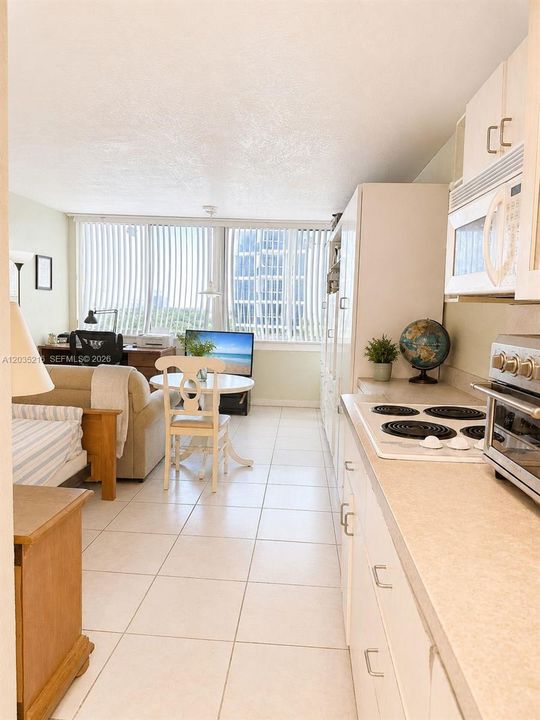 For Sale: $90,000 (0 beds, 1 baths, 360 Square Feet)