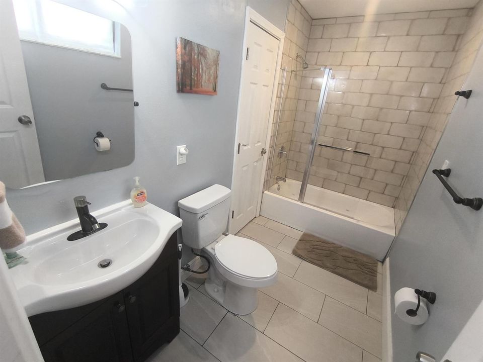 FULL BATH