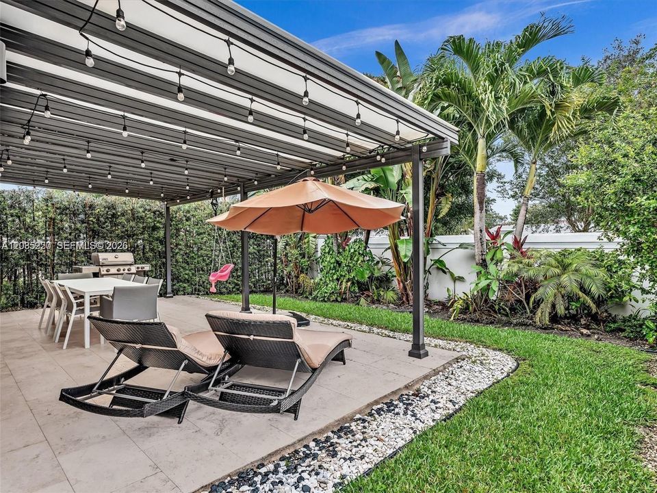For Rent: $4,150 (3 beds, 2 baths, 1508 Square Feet)
