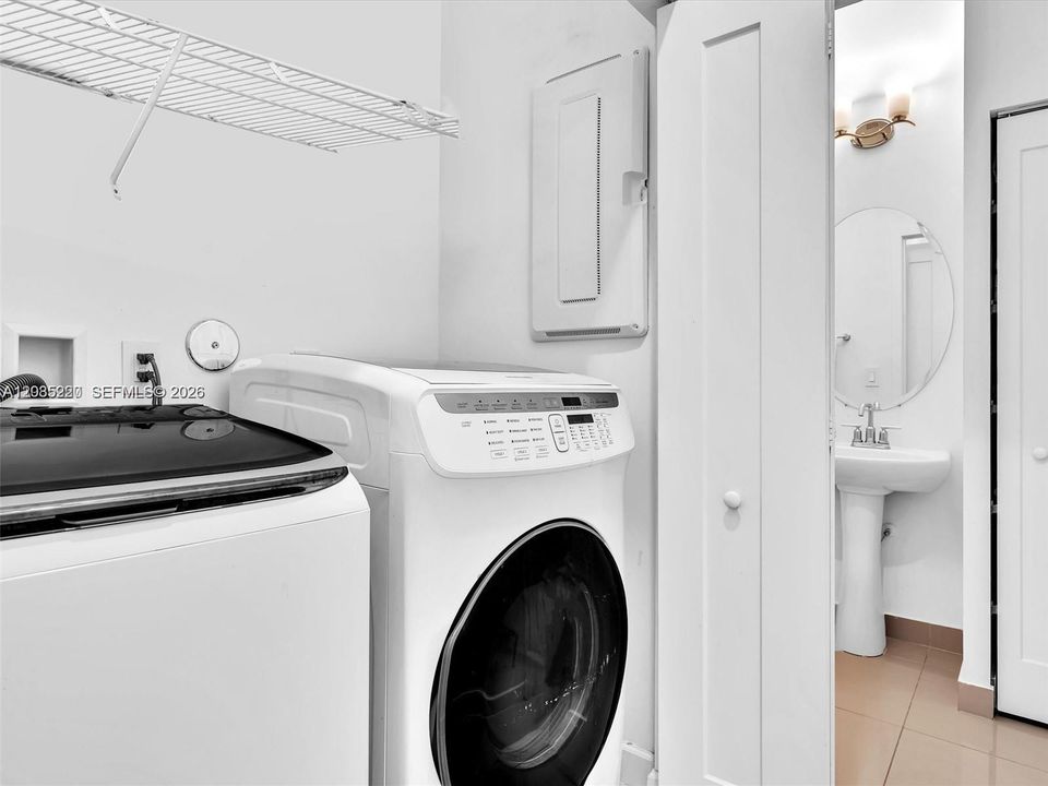 For Rent: $4,150 (3 beds, 2 baths, 1508 Square Feet)