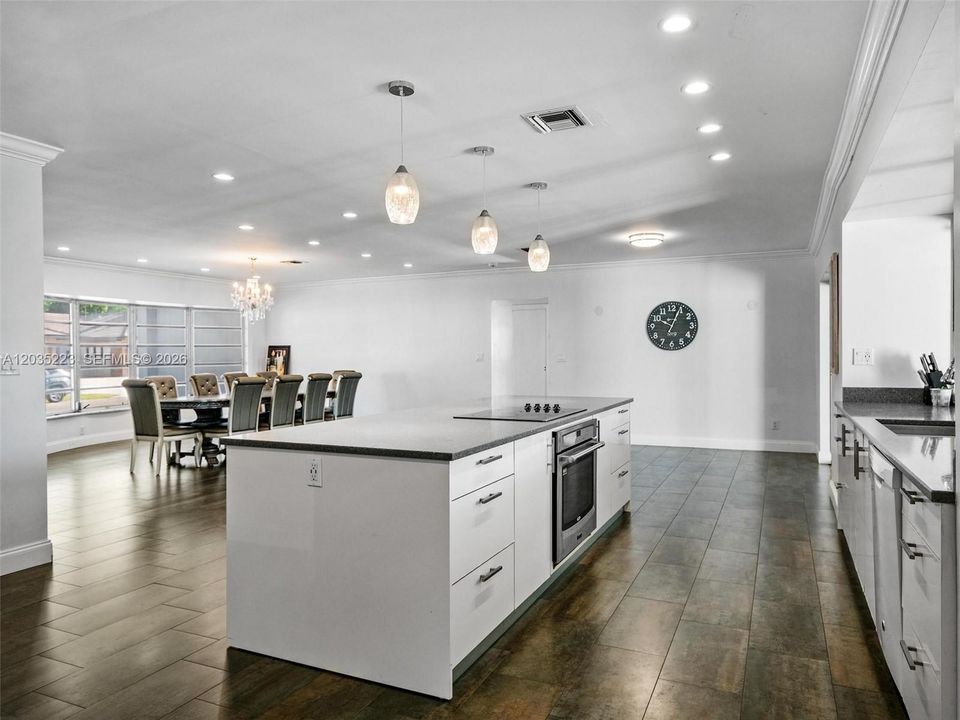 For Sale: $1,249,999 (4 beds, 3 baths, 2438 Square Feet)