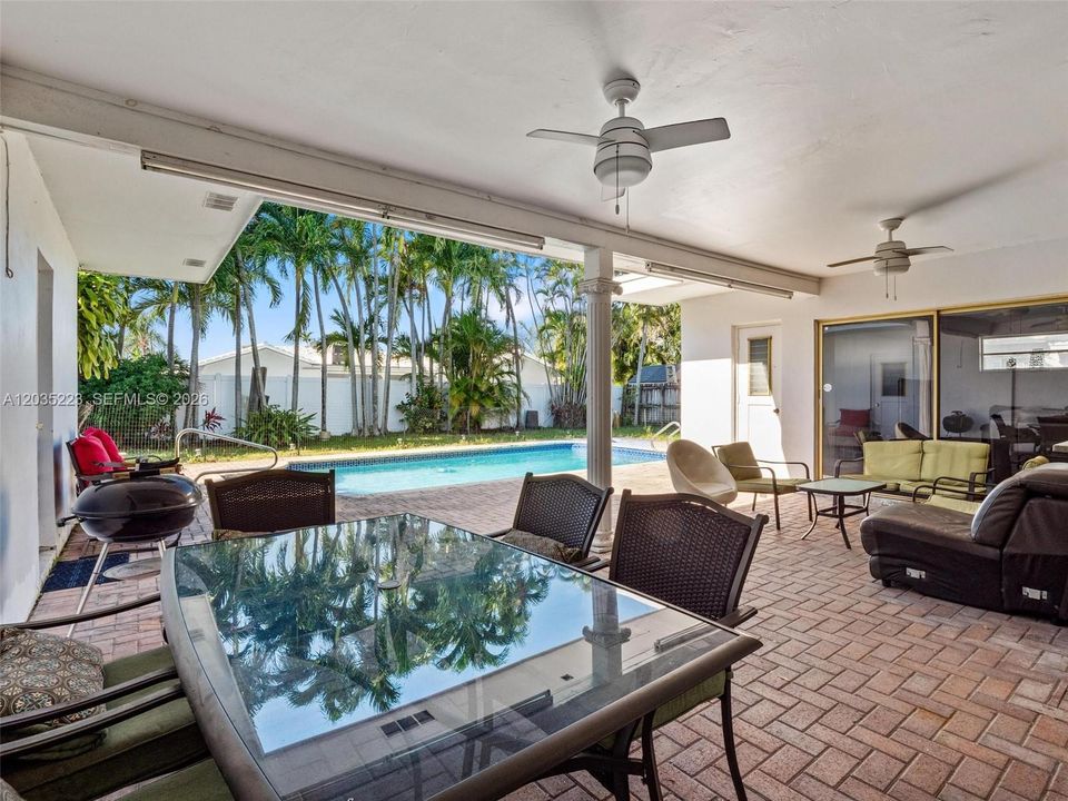 For Sale: $1,249,999 (4 beds, 3 baths, 2438 Square Feet)