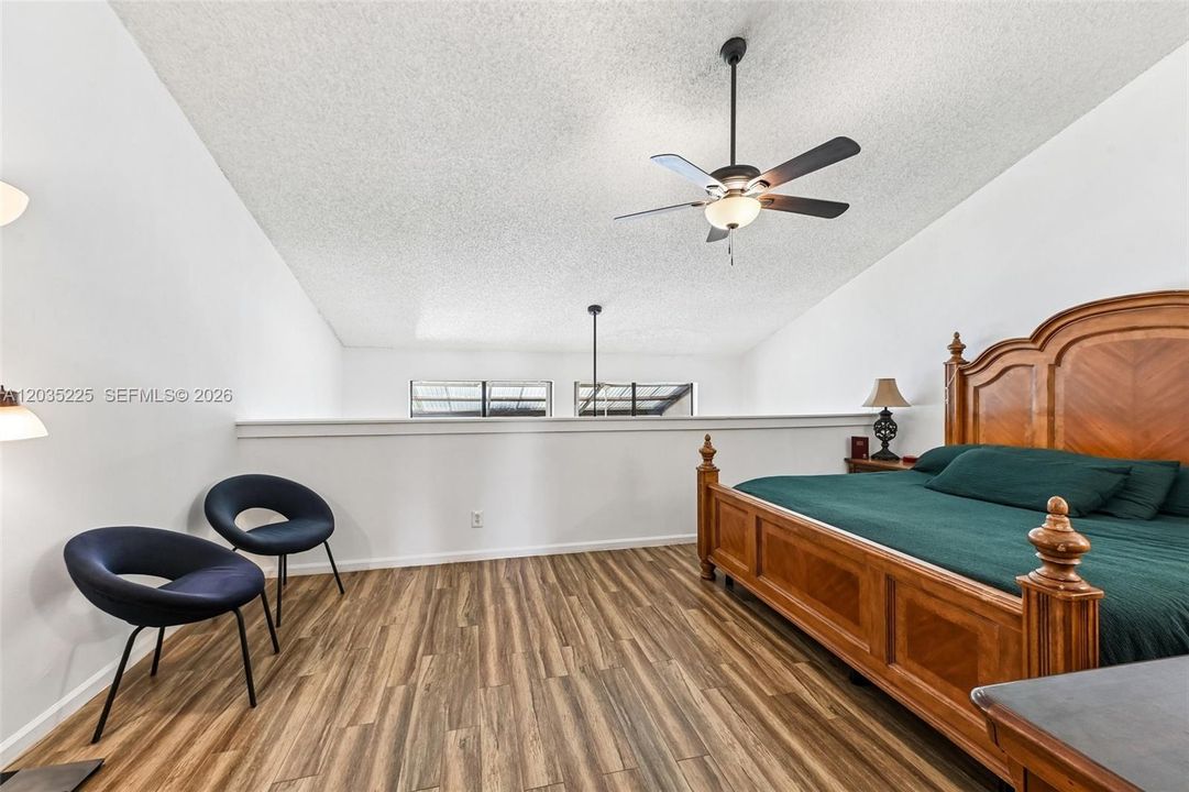 For Sale: $445,000 (2 beds, 2 baths, 1718 Square Feet)