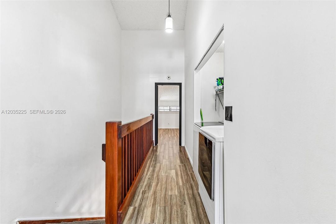 For Sale: $445,000 (2 beds, 2 baths, 1718 Square Feet)