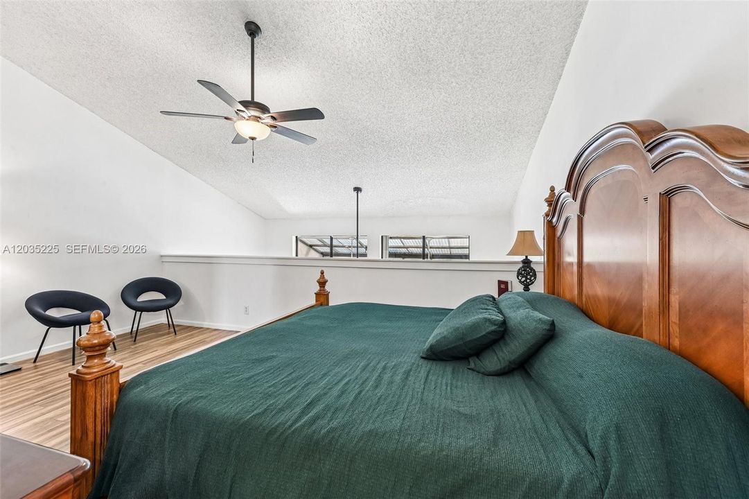 For Sale: $445,000 (2 beds, 2 baths, 1718 Square Feet)