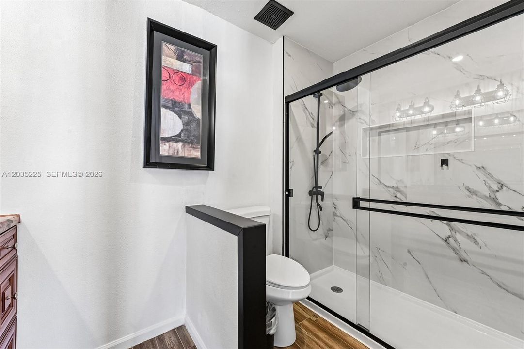 For Sale: $445,000 (2 beds, 2 baths, 1718 Square Feet)