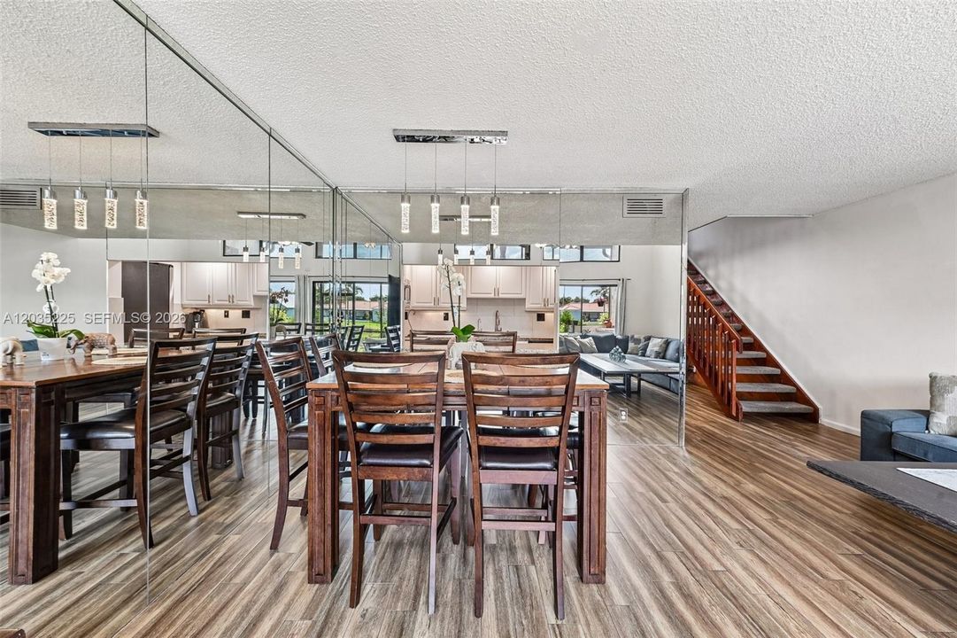For Sale: $445,000 (2 beds, 2 baths, 1718 Square Feet)
