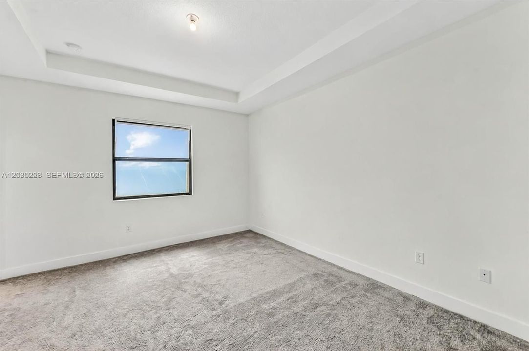 For Rent: $3,550 (3 beds, 2 baths, 1692 Square Feet)