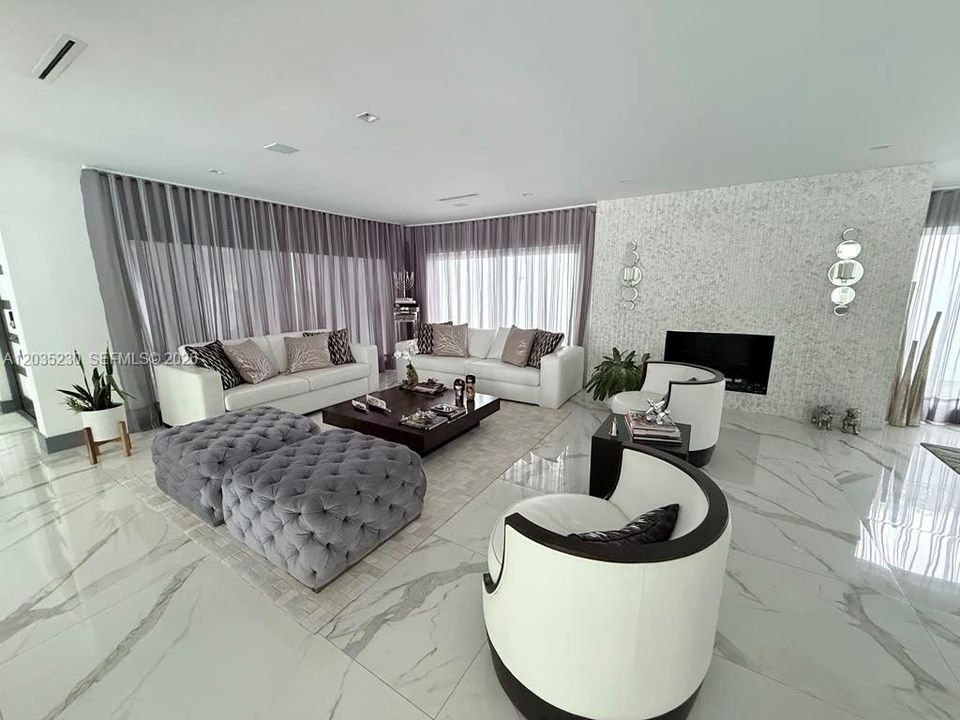 For Sale: $5,800,000 (4 beds, 4 baths, 5090 Square Feet)