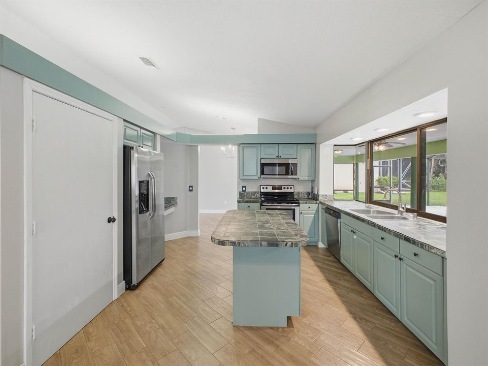 Kitchen 1