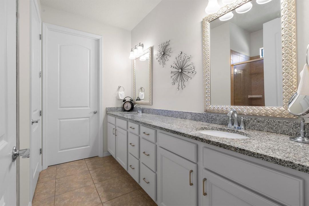 Ensuite