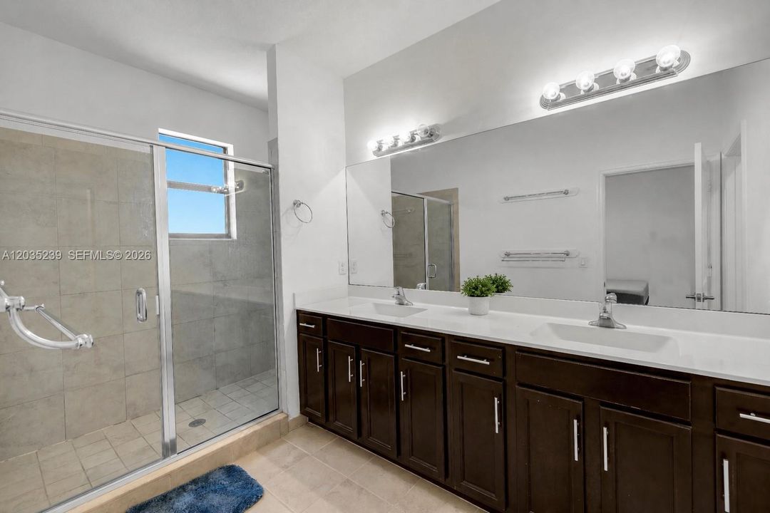 For Sale: $455,000 (3 beds, 2 baths, 1887 Square Feet)