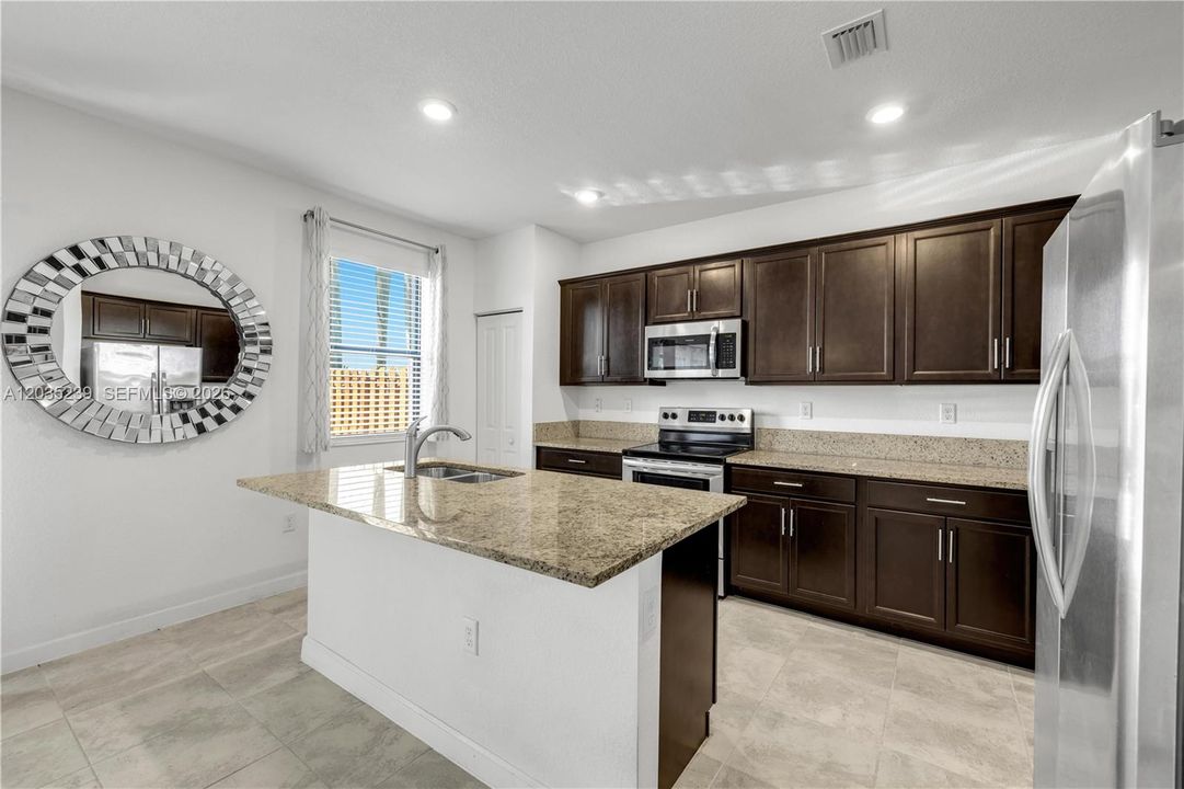 For Sale: $455,000 (3 beds, 2 baths, 1887 Square Feet)