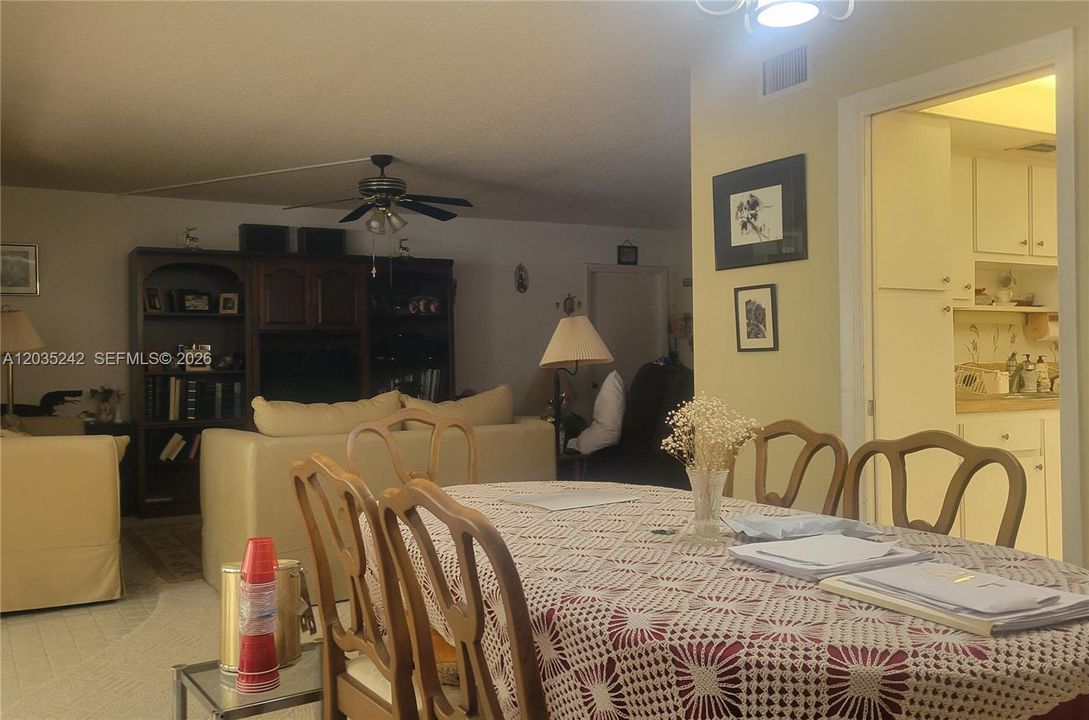 For Sale: $264,899 (2 beds, 2 baths, 1500 Square Feet)