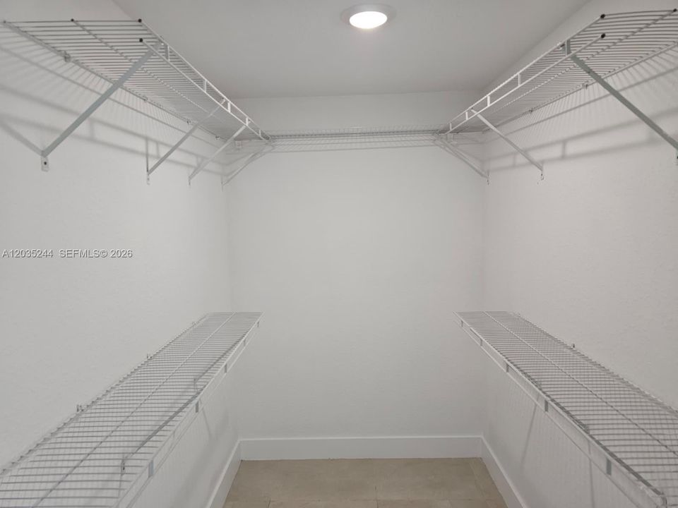 For Rent: $2,500 (4 beds, 3 baths, 1398 Square Feet)