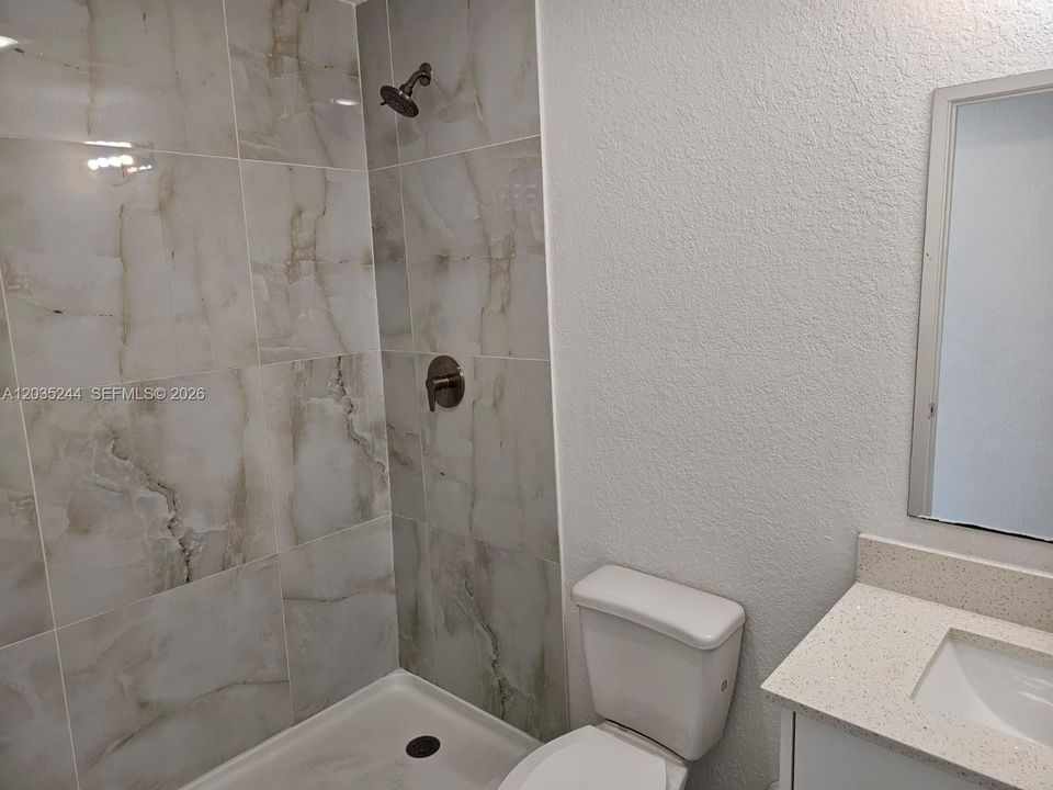 For Rent: $2,500 (4 beds, 3 baths, 1398 Square Feet)