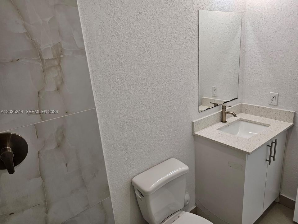 For Rent: $2,500 (4 beds, 3 baths, 1398 Square Feet)