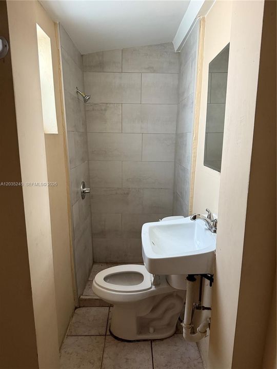 For Rent: $1,500 (1 beds, 1 baths, 620 Square Feet)