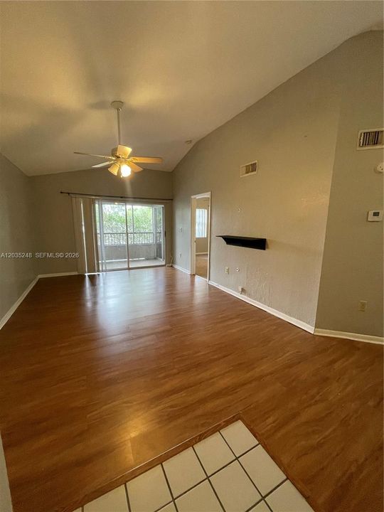 For Rent: $1,745 (1 beds, 1 baths, 786 Square Feet)