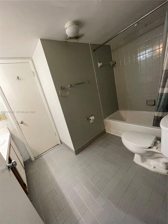 For Rent: $1,745 (1 beds, 1 baths, 786 Square Feet)
