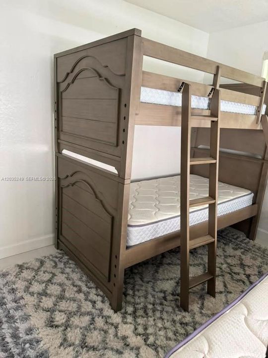 For Rent: $3,500 (2 beds, 2 baths, 1786 Square Feet)