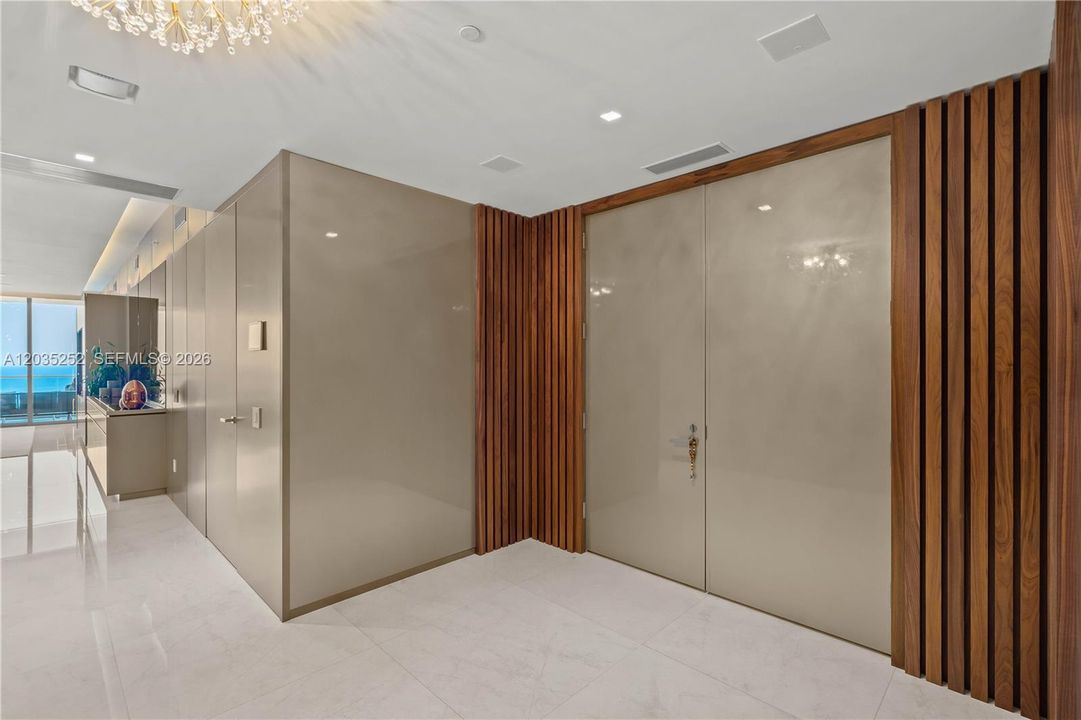 For Sale: $4,500,000 (3 beds, 3 baths, 2271 Square Feet)